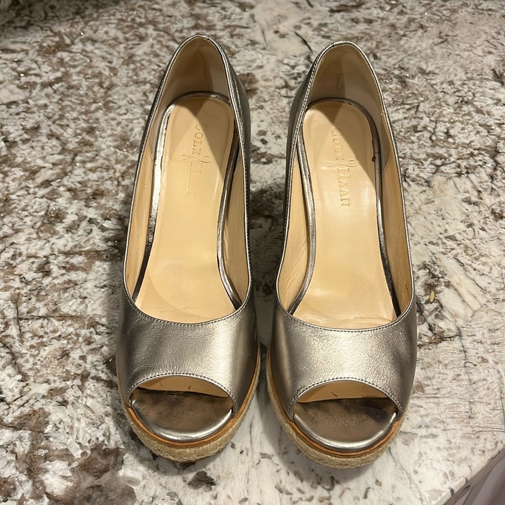 Cole Haan Gold Peep-Toe Women Shoes 6.5